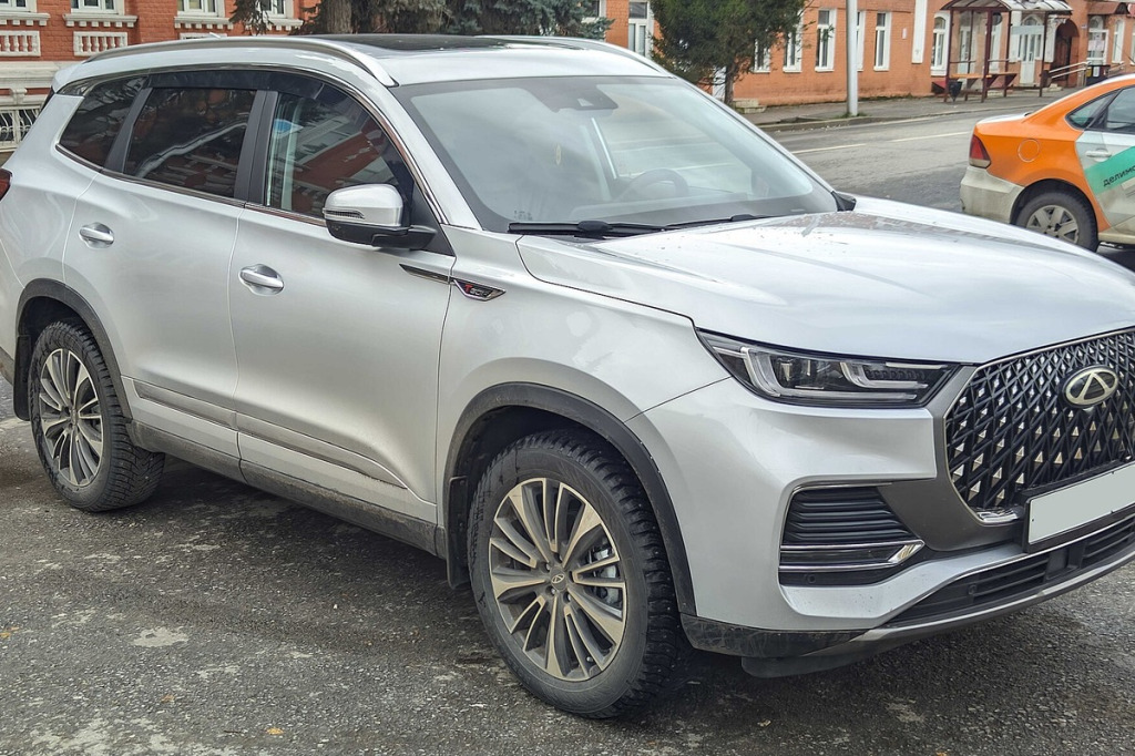 Felgi do Chery Tiggo 8 Pro Max: 7-osobowy SUV AWD, rozstaw 5x108 i koła 18-19 cali