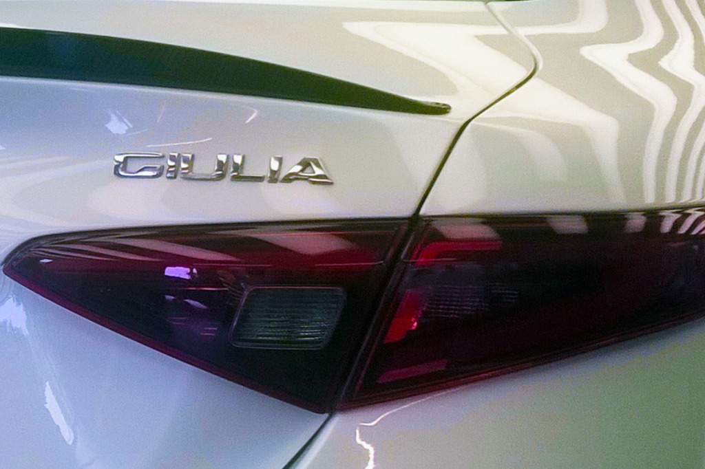 Momenty dokręcania kół Alfa Romeo: rygor 120 Nm dla M14x1.5 oraz 100 Nm dla M12x1.25