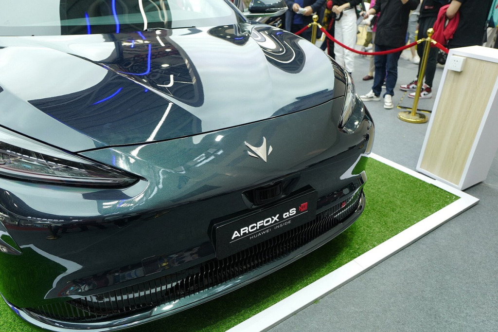 Felgi BAIC Arcfox Alpha-S (α-S): luksusowy sedan EV, koła aero 20-21 cali, opór toczenia