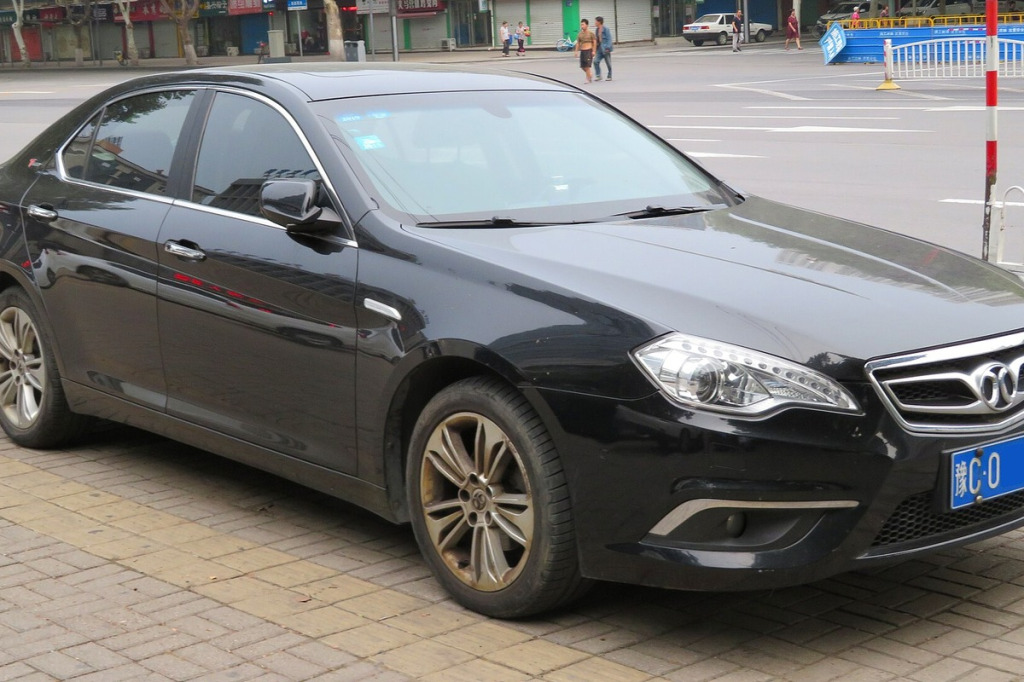 Kalkulator ET BAIC: odsadzenie felgi w modelach SUV i terenowych, poszerzenie rozstawu kół
