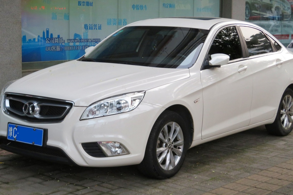 Otwory centrujące CB w BAIC: standard CB 67.1 mm w crossoverach a piasty ramowe 100.1 mm
