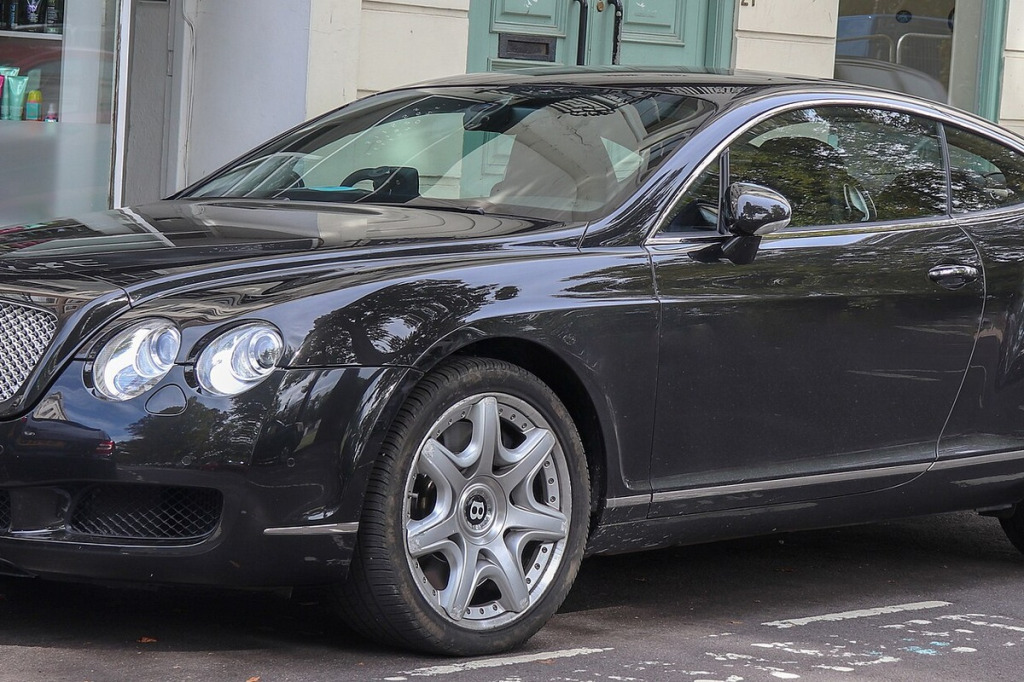 Felgi Bentley Continental GT III (od 2018): platforma MSB, rozstaw 5x130, CB 71.6 mm, zaciski 10-tłok