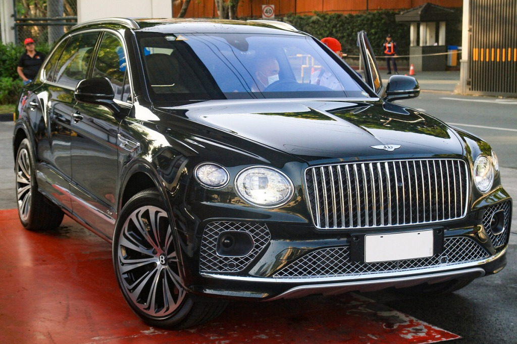 Felgi Bentley Bentayga EWB: wydłużony rozstaw osi, koła 22-23 cale, rygor nośności 1050 kg
