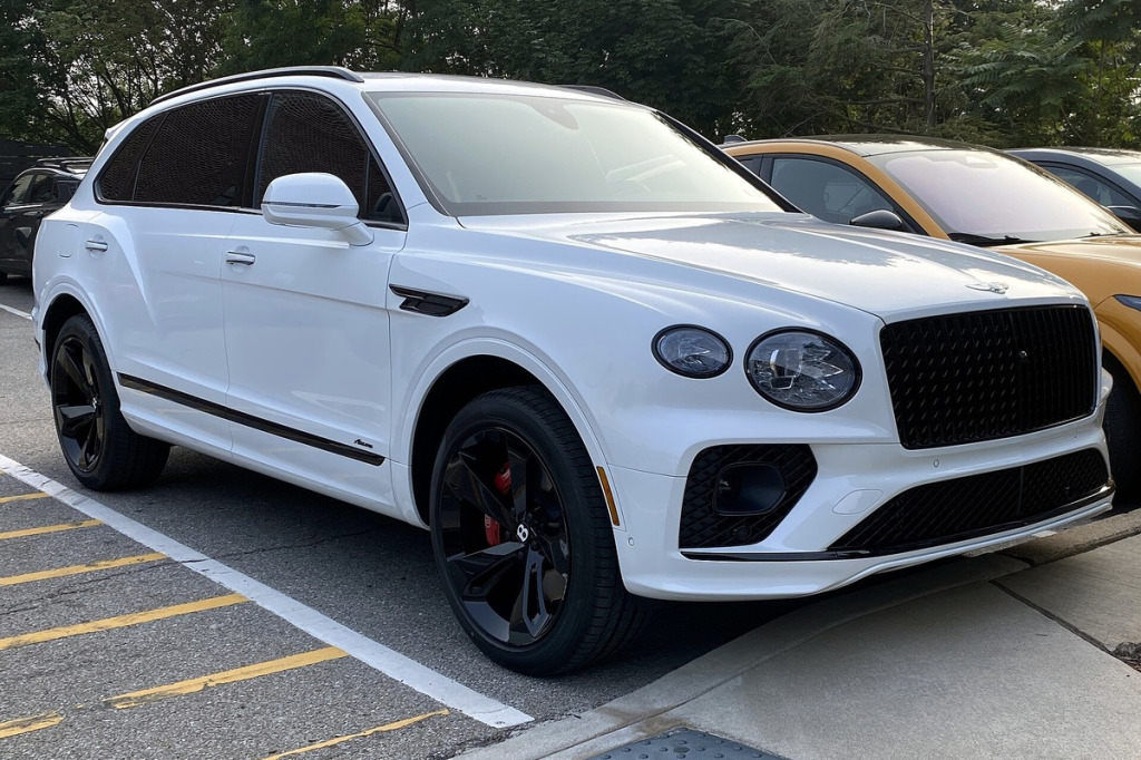 Zimowe pakiety kół Bentley: ochrona przed solą, mniejsze średnice 20-21 cali i homologacja B