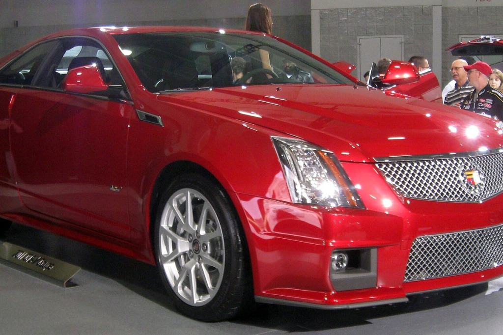Felgi Cadillac Escalade-V (682 KM): hamulce Brembo 6-tłok 410 mm, kute koła 22 cale, X-Factor