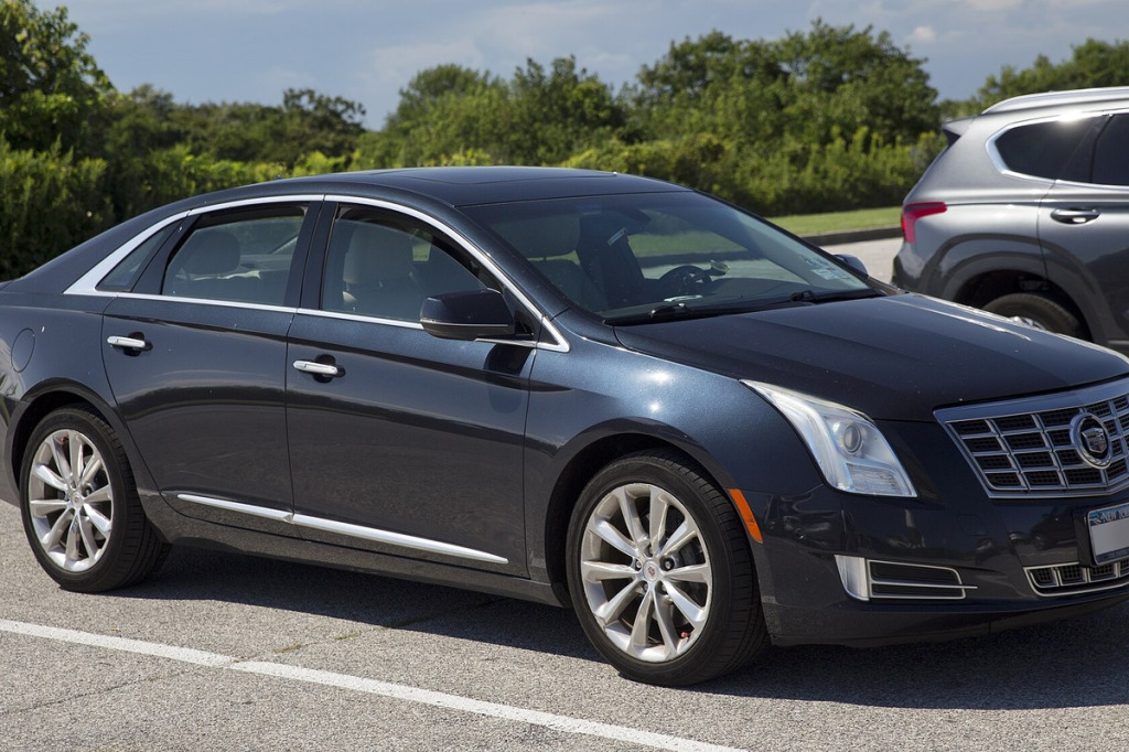 Felgi Cadillac XTS & XTS V-Sport (2012–2019): platforma Epsilon II LWB, rozstaw 5x120, CB 67.1 mm
