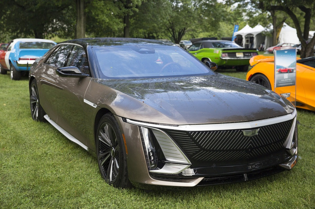 Felgi Cadillac Celestiq: ultra-luksusowy flagowiec EV, kute koła 23 cale Bespoke, nakrętki M14x1.5