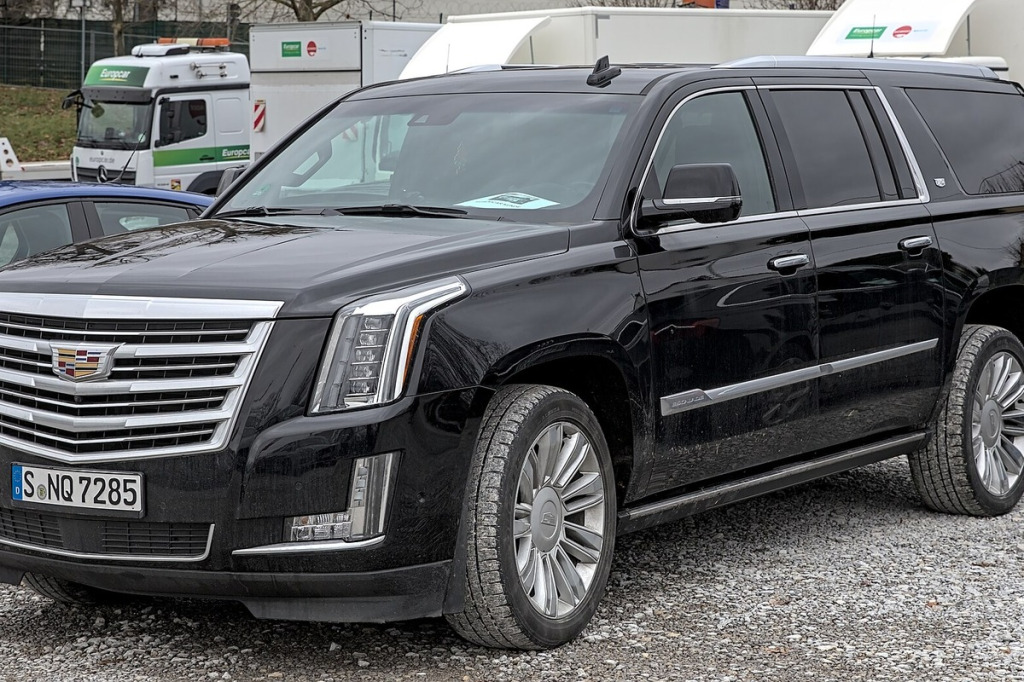 Czujniki ciśnienia TPMS w Cadillac: pułapka częstotliwości 315 MHz (import USA) vs 433 MHz (EU)
